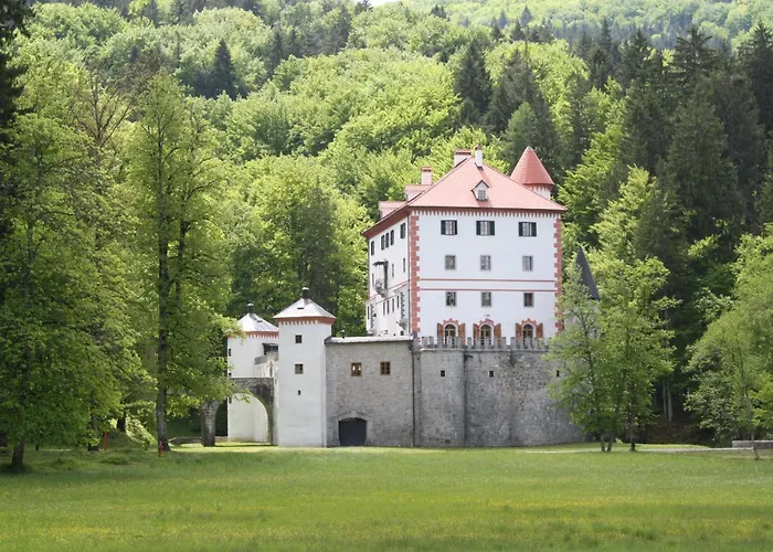 Apartments Lavric